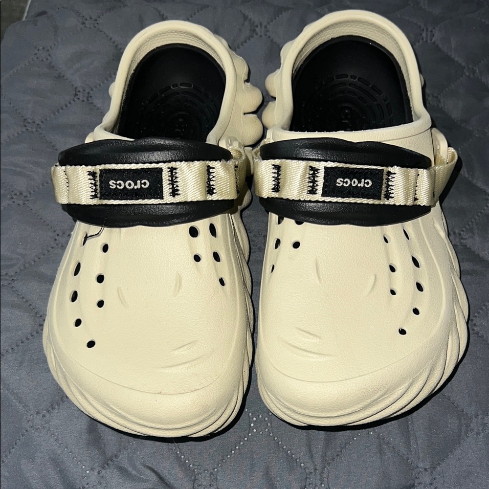 CROCS unisex  Beige and Black Water Shoes